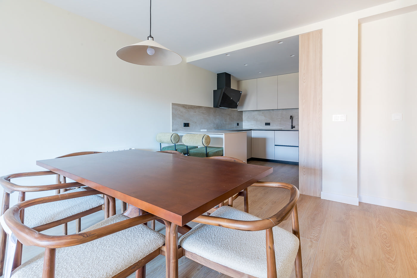 PISO EN CHAMBERÍ CALLE CRISTOBAL BORDIU - 161 m2