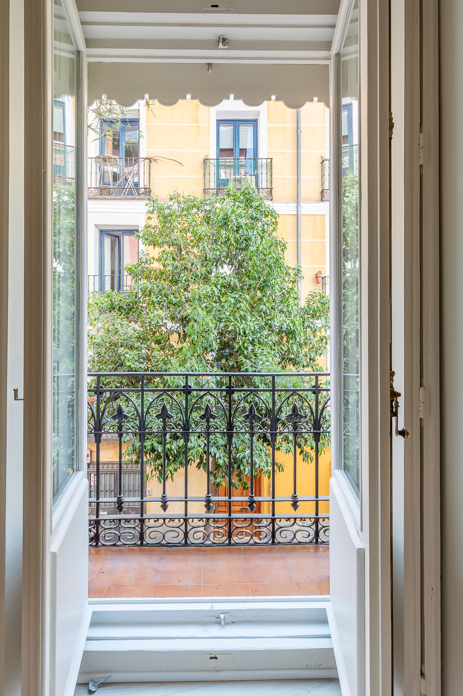 PISO EN MALASAÑA CALLE MINAS - 139 m2