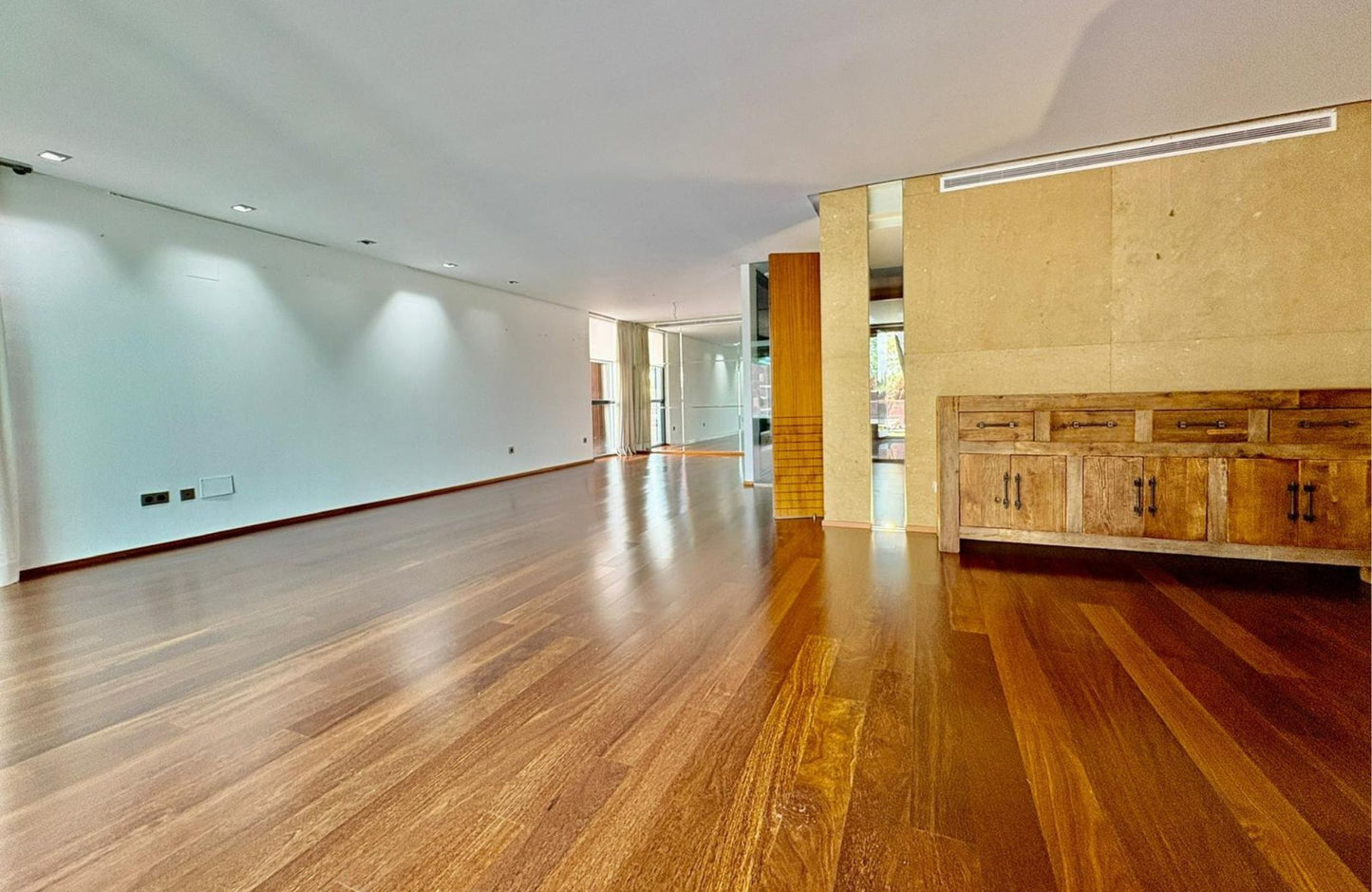 PISO EN CAMINO VIEJO DEL CURA - 278 m2