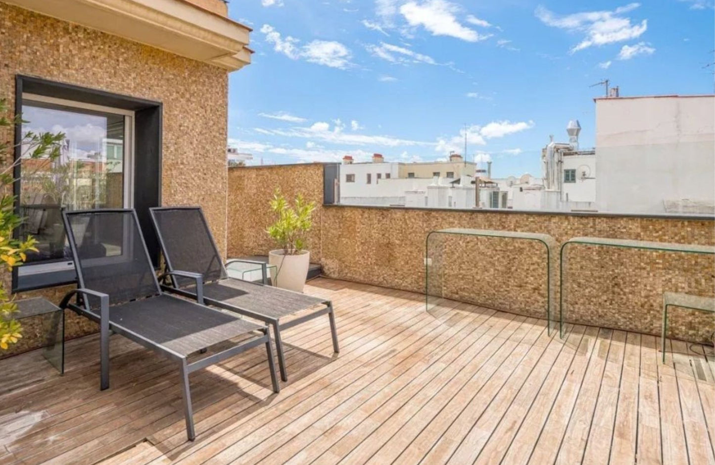 ÁTICO EN CALLE CASTELLÓ - 320 m2