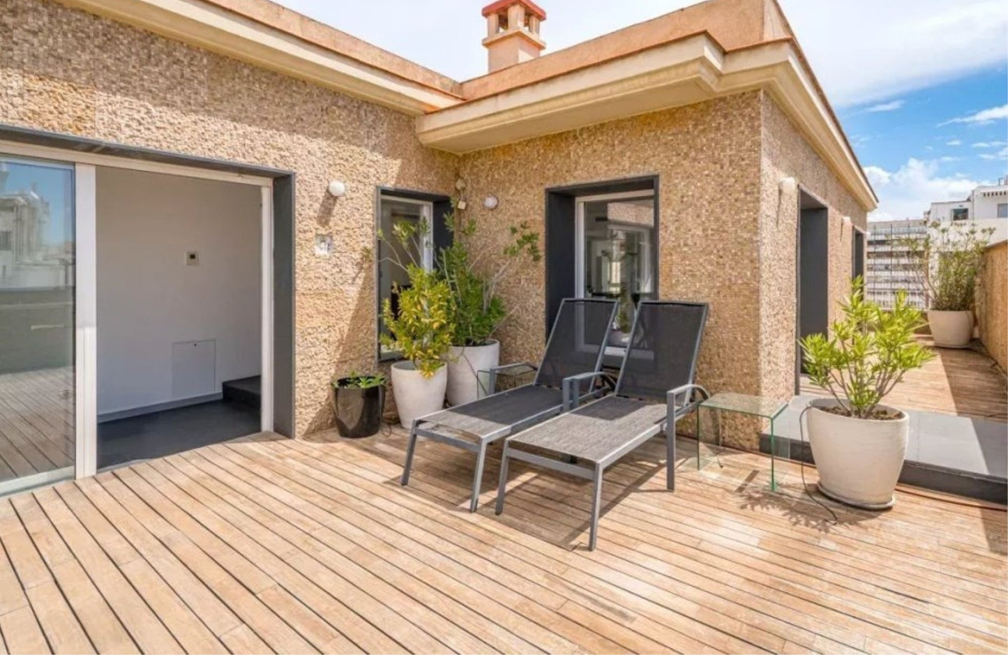 ÁTICO EN CALLE CASTELLÓ - 320 m2