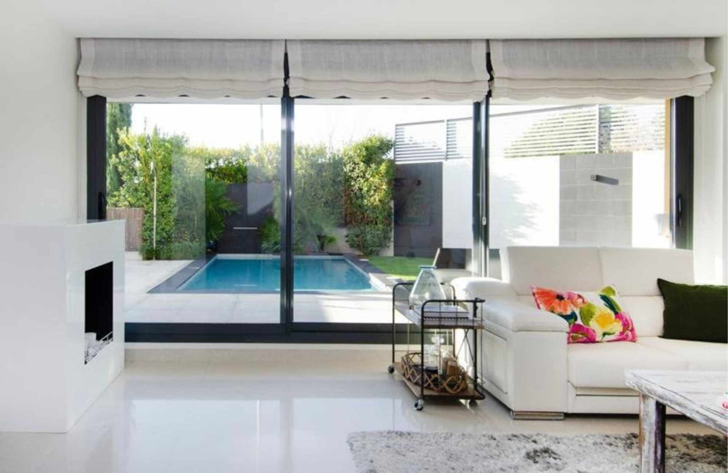 CHALET PAREADO EN CALLE SAN ENRIQUE DE OSSÓ - 330 m2