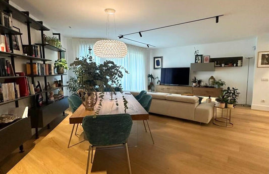 PISO EN CALLE ALONSO CANO - 211 m2