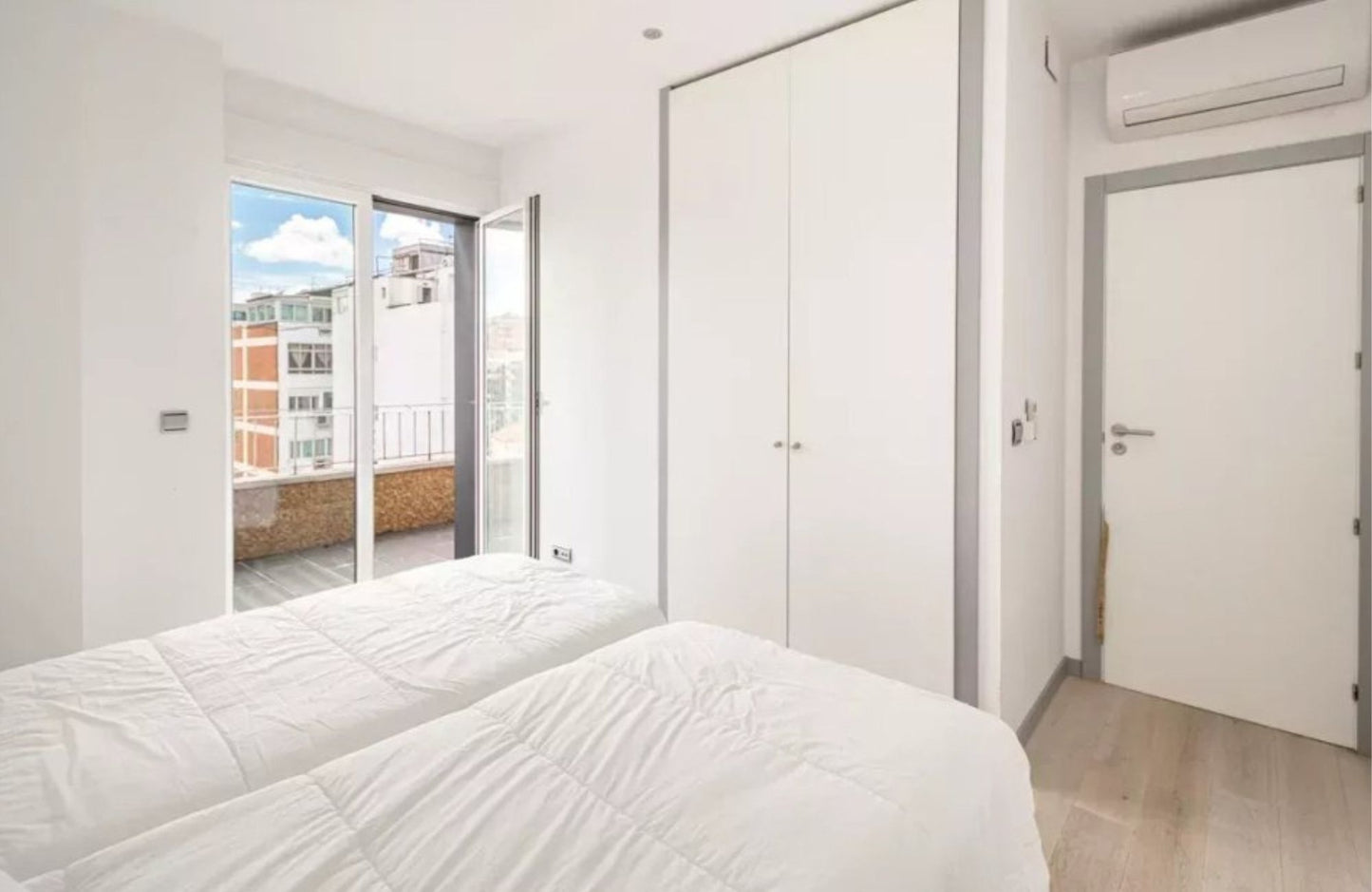 ÁTICO EN CALLE CASTELLÓ - 320 m2