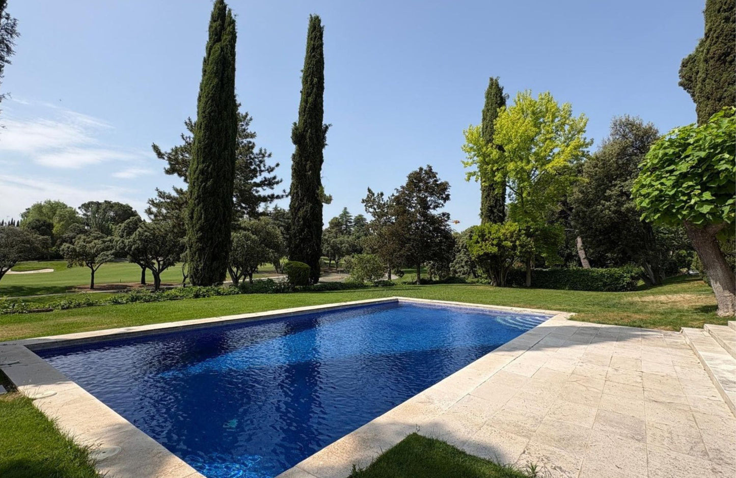 CHALET INDEPENDIENTE EN CALLE CAMINO DEL GOLF - 872 m2