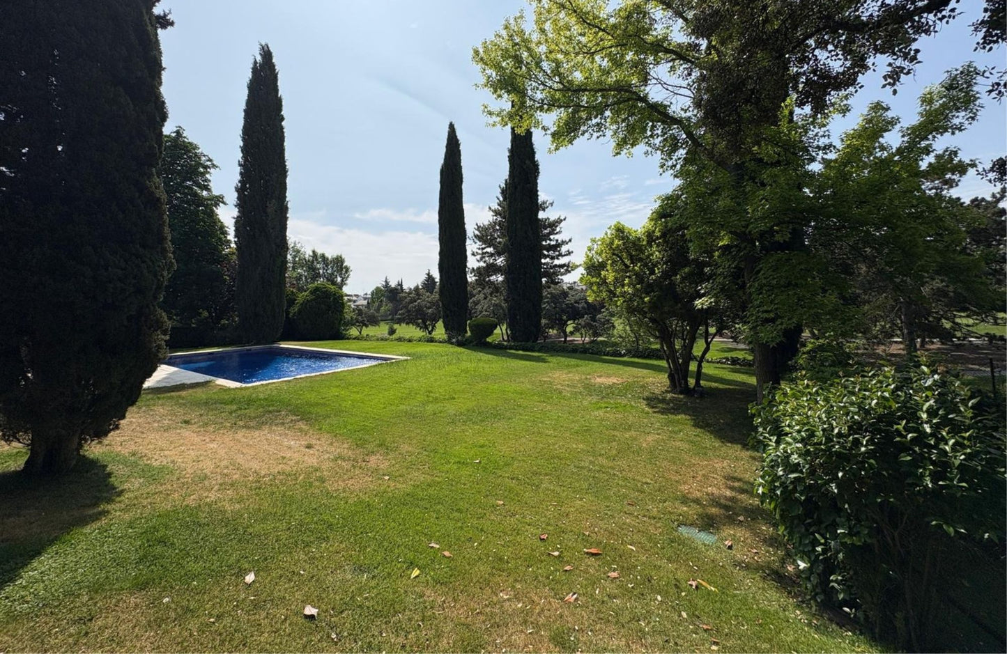 CHALET INDEPENDIENTE EN CALLE CAMINO DEL GOLF - 872 m2