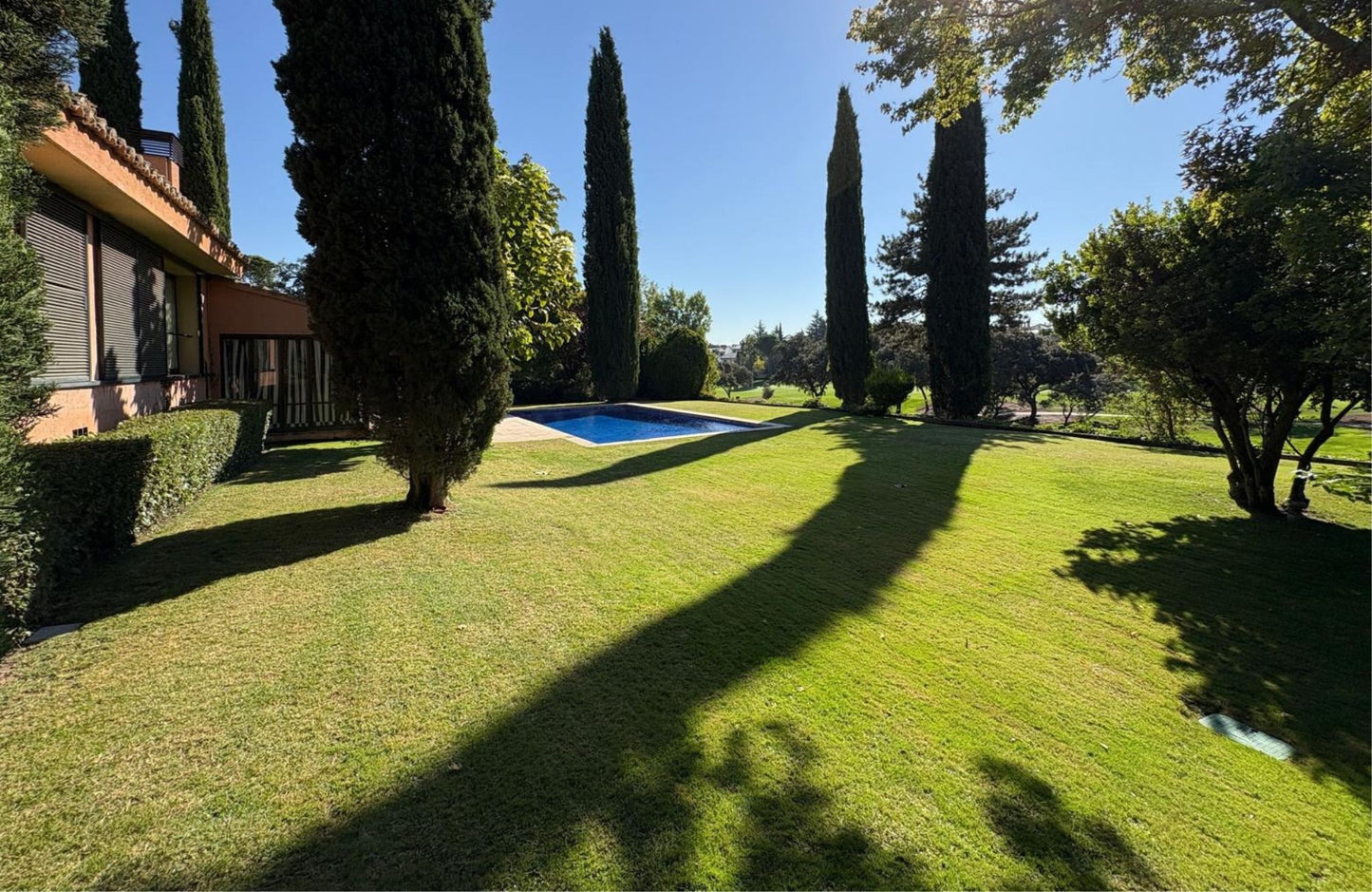 CHALET INDEPENDIENTE EN CALLE CAMINO DEL GOLF - 872 m2