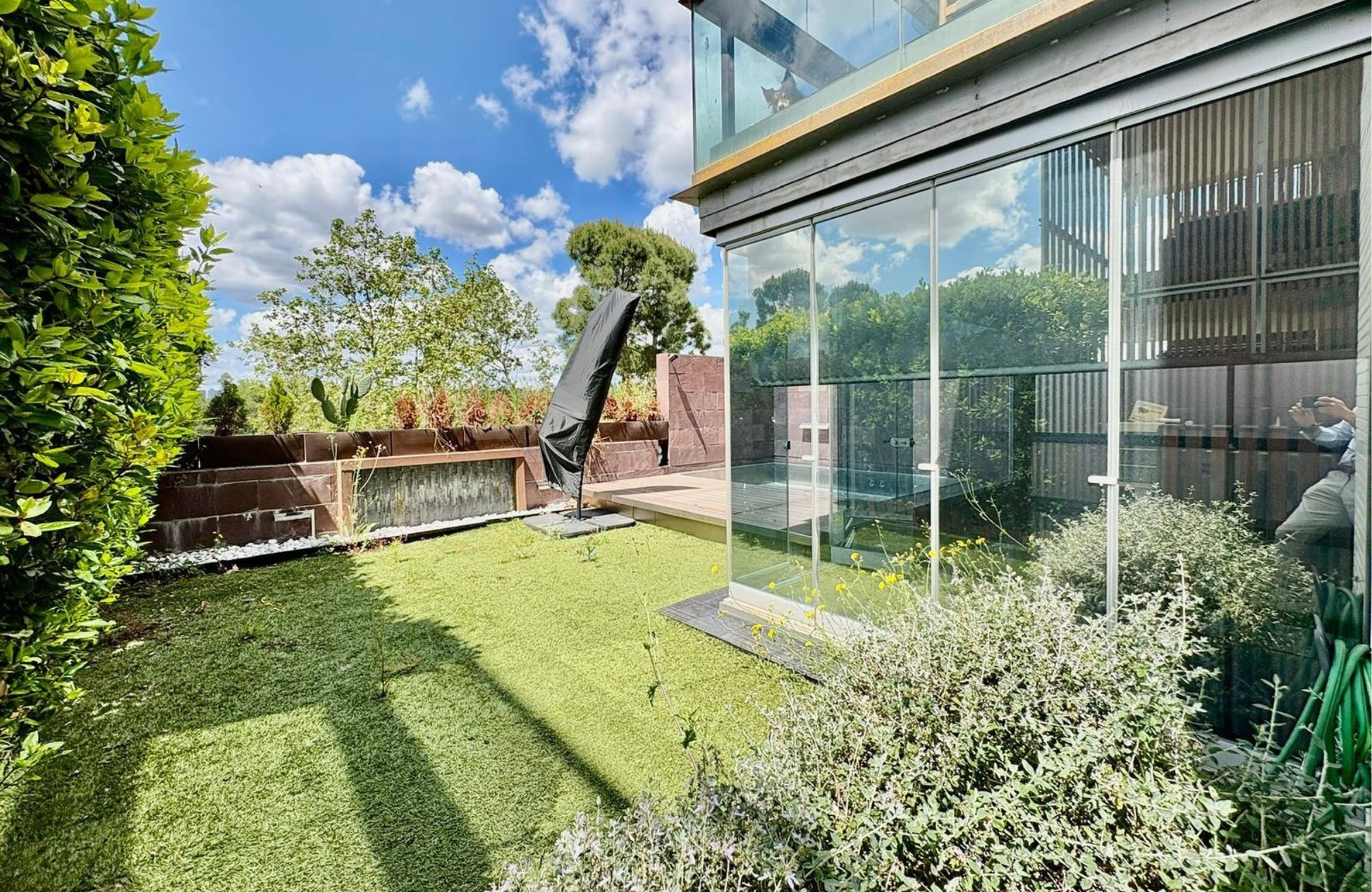 piso con terraza la moraleja 